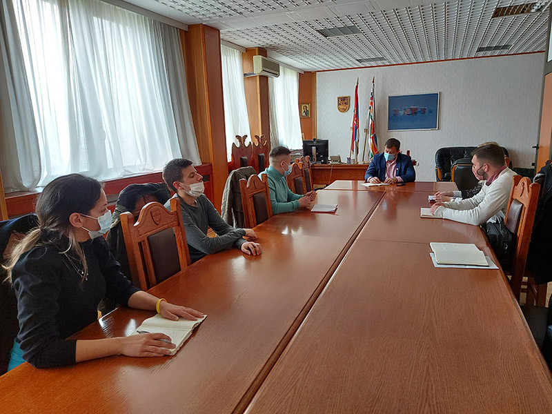 Представници студената чачанских факултета на састанку са ректором