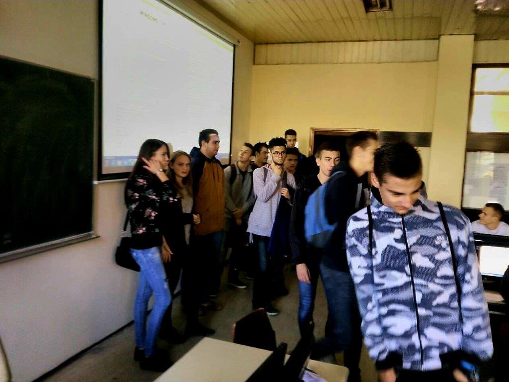 Ученици четвртог разреда Техничке школе у Чачку у посети ФТН